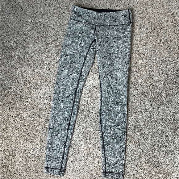 Lululemon Wonder Under Size 6 - Picture 3 of 4